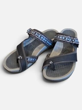 BareTraps Gray Patterned Strap Sandals